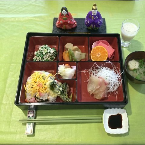 施設内で手作りする昼食